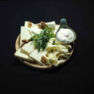 ქართული ყველის დაფა