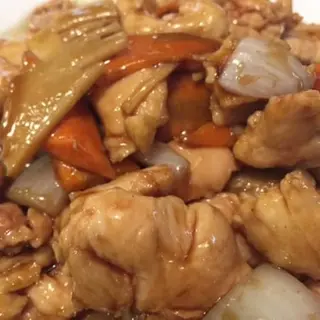 70. Pollo con almendras