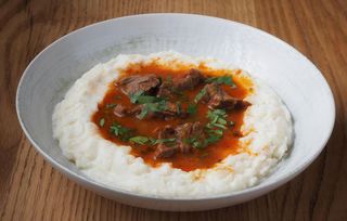 Carne de ternera con vino tinto