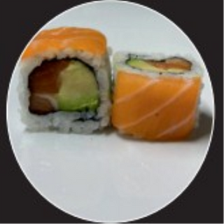 71 Aguacate Y Salmón Con Salmón Por Encima (8 Uds.)