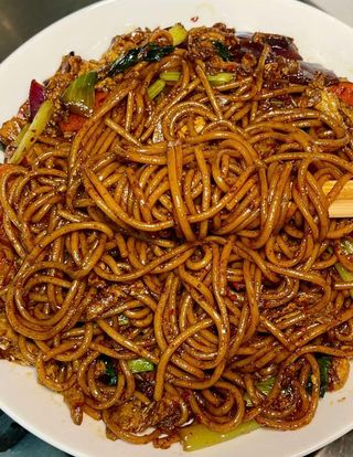 Pohovani rezanci sa piletinom