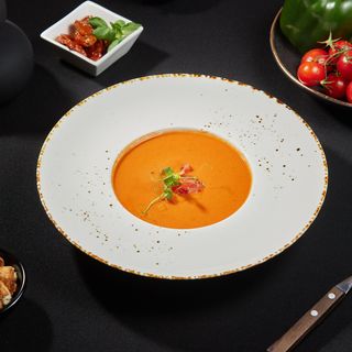 Supă cremă de roșii cu crutoane