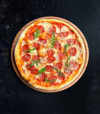 Піца Салямі