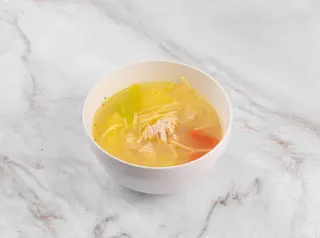 Куриный суп с лапшой