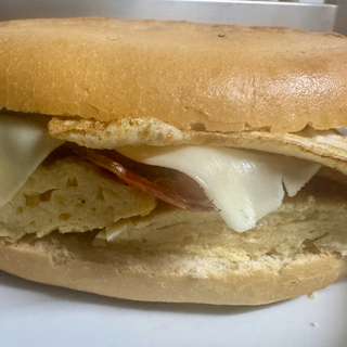 Bocadillo De Tortilla Francesa Completo