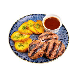 Телешки кюфтенца с гарнитура пържени  картофки