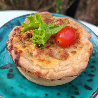 Кіш з куркою і грибами