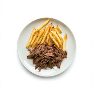 Patatas Fritas Medianas Con Carne