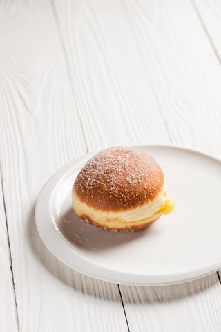 Пампух з заварним кремом (95г)