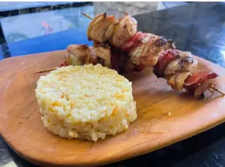 Frigărui de pui cu orez