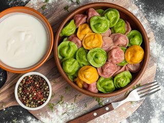 Пельмені Кольорові з телятиною та свининою (300 грам) (300g)