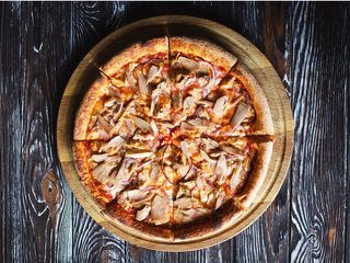 Піца з тунцем