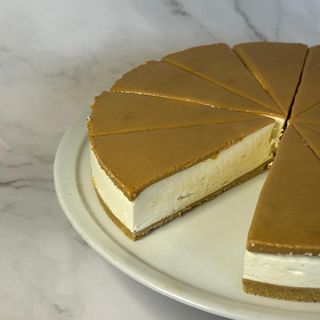 Cheesecake de Caramelo Salgado (Inteiro 12-14 Fatias)