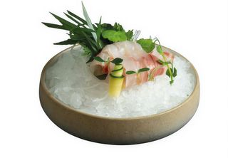 213 Sashimi spigola - 3 pezzi