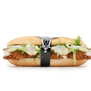 72. Lacrime di pollo, lattuga e salsa caesar