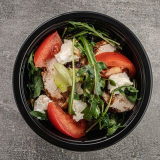 Руккола с творожным сыром