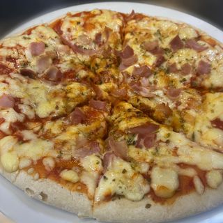 Pizza prosciutto