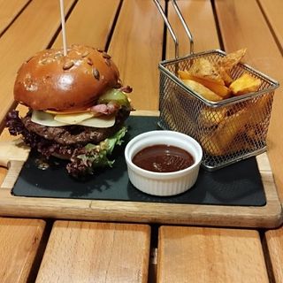 Meniu burger Smokey cheese  550g