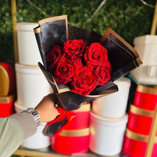 Bouquet de fleurs rouge 