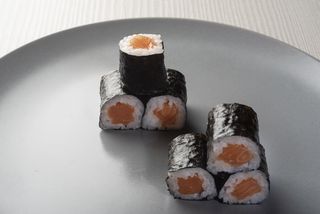 HOSOMAKI SALMON (6 PZS.)
