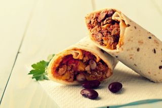 Burrito XL De Pollo Con Frijoles