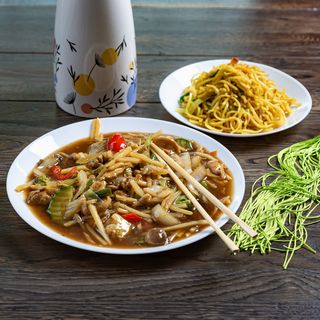 31. Kurczak z bambusem