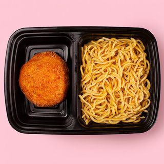 Ланч з рубленою котлетою і сиром