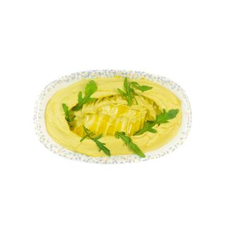 Хумус со свежей зеленью