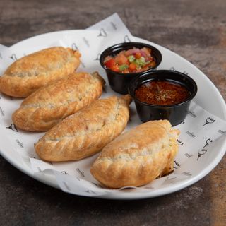 Empanadas Carne Salteña 4 unidades