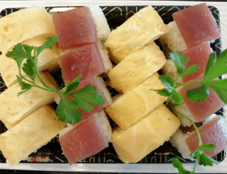 18.Maki Ovo e Atum com Queijo