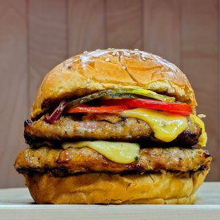 Двойной бургер с курицей