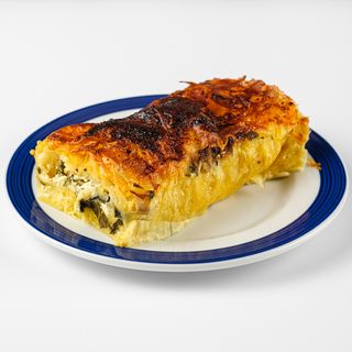 Domaća slana pita + jogurt