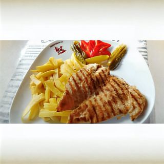 Piept de pui la gratar