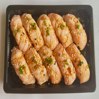02 Nigiri Salmão Braseado