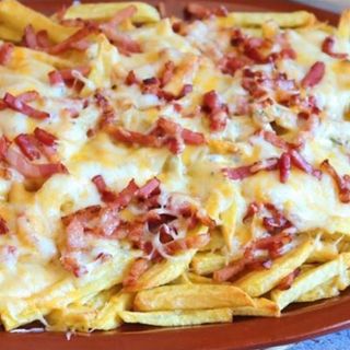 Patatas Con Bacon Y Queso