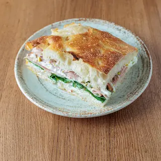 Focaccia Mortadela