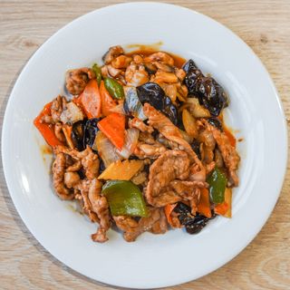 25.Свинско по съчуански - леко пикантно (600г)