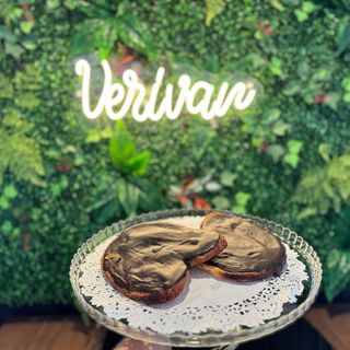 Palmera de chocolate  y dulce de leche 