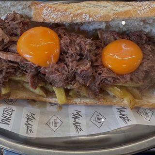Bocata de carne guisada 