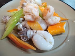 Insalata con frutti di mare 