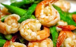 Gamberi alla piastra 炒虾仁