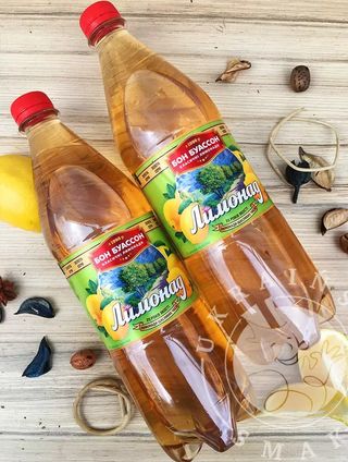 Napój bezalkoholowy gazowany “Lemoniada” 1l