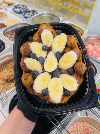 Bubble Waffle Banana Blue