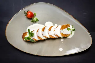 Картофель с сырным соусом и сливками/Cartofi cu sos de cascaval