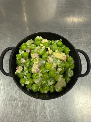 Revuelto de guisantes