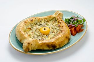 აჭარული ხაჭაპური ტრუფელით