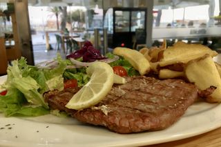 Bife da Vazia com 3 Molhos