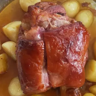 Codillo asado 