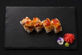 Grilled Lachs Uramaki