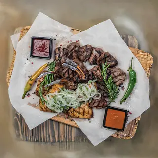 М'ясне асорті (1000гр)